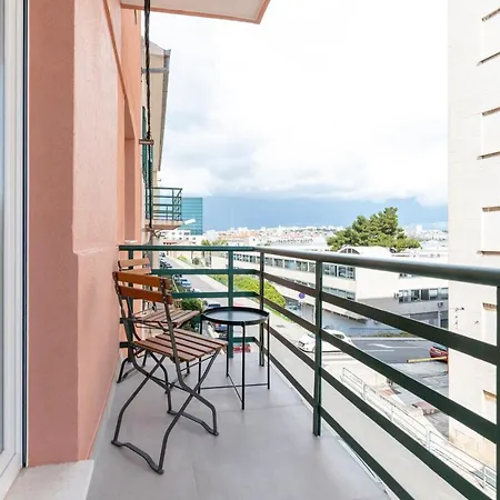 West Coast Deluxe فندق مبيت وإفطار