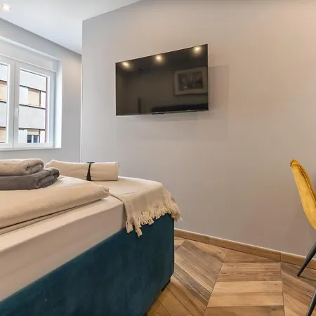 Bed & Breakfast West Coast Deluxe 4*