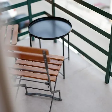 West Coast Deluxe Bed & Breakfast 4*